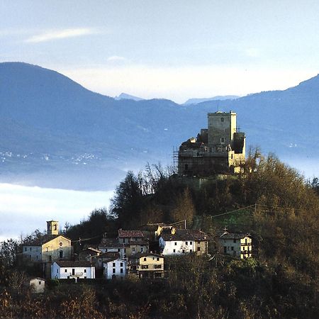 Casavacanzedezza Montecalvo Versiggia Exterior photo